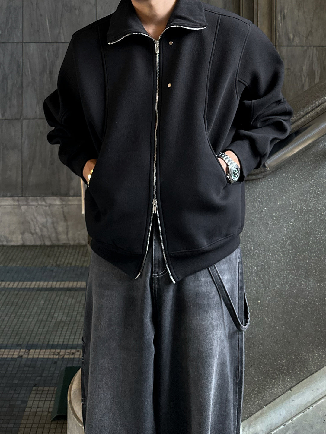 曲線剪裁 鉚釘 高領 外套 / 3色