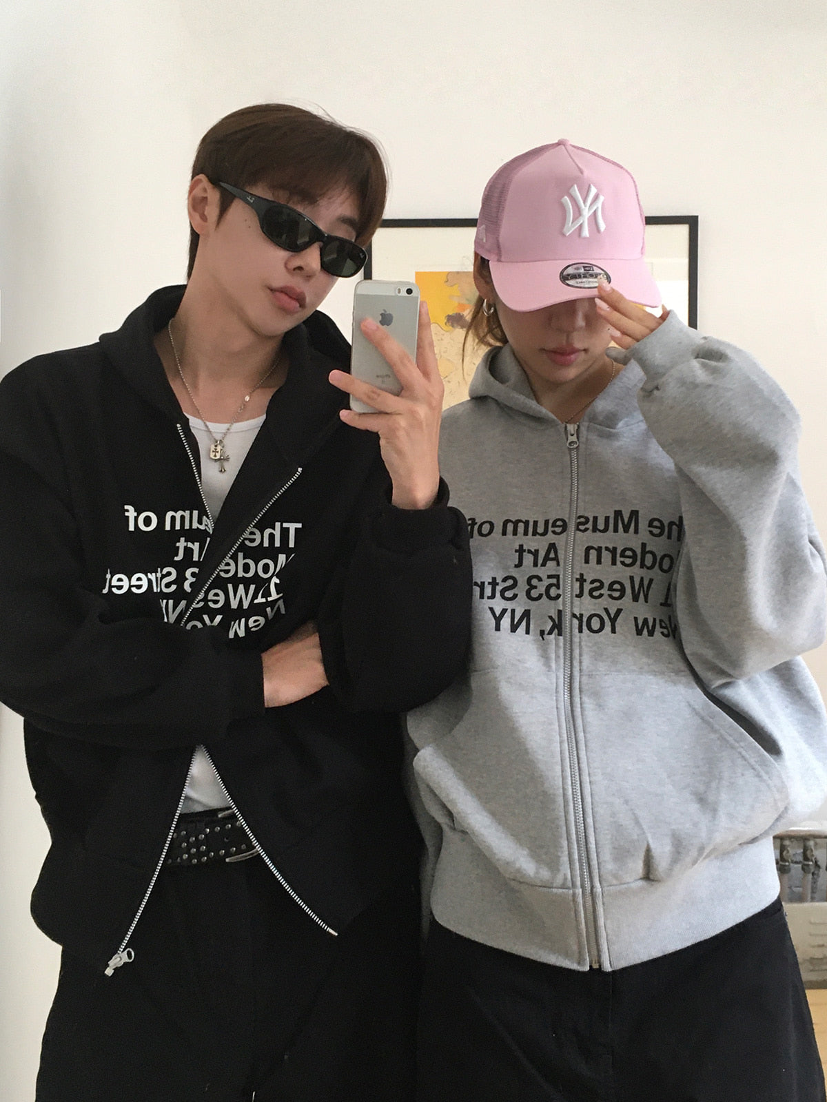 藝術 字母 印花 寬鬆 短版 連帽外套 / 2色