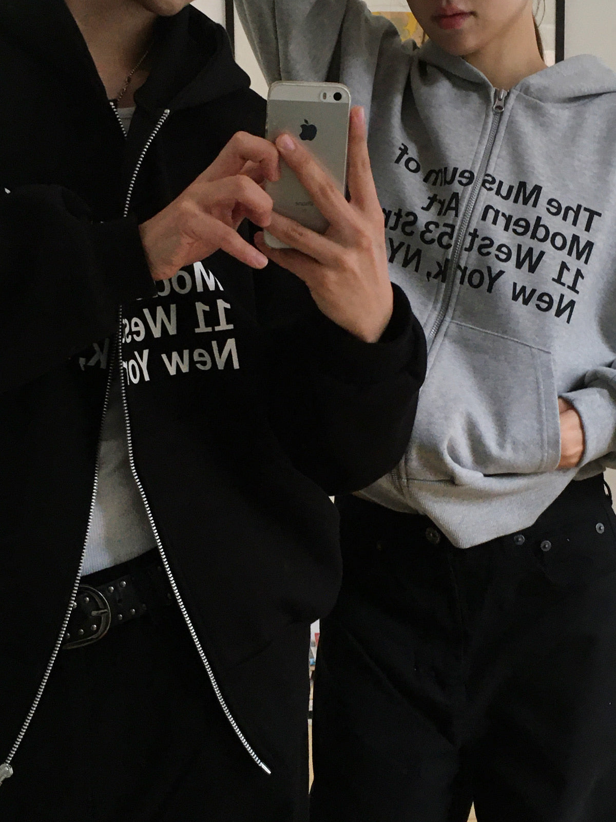 藝術 字母 印花 寬鬆 短版 連帽外套 / 2色