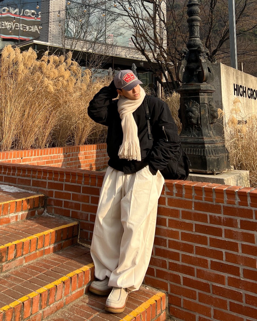 Berlin 摺皺設計 MA - 1 羽絨 飛行外套 / 2色 - WHATEVER STUDIO