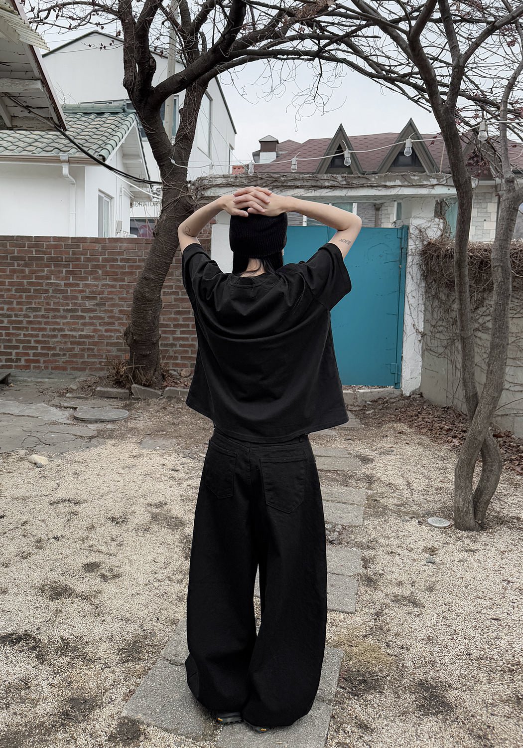 Boxy 寬短 簡約 俐落 短袖 上衣 / 3色 - WHATEVER STUDIO