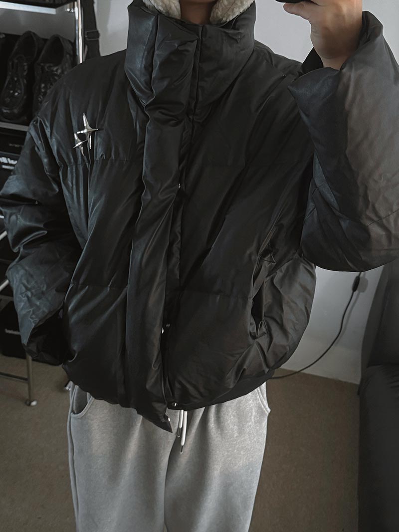 雙星胸針 仿皮革 短版 高領 羽絨外套 - WHATEVER STUDIO